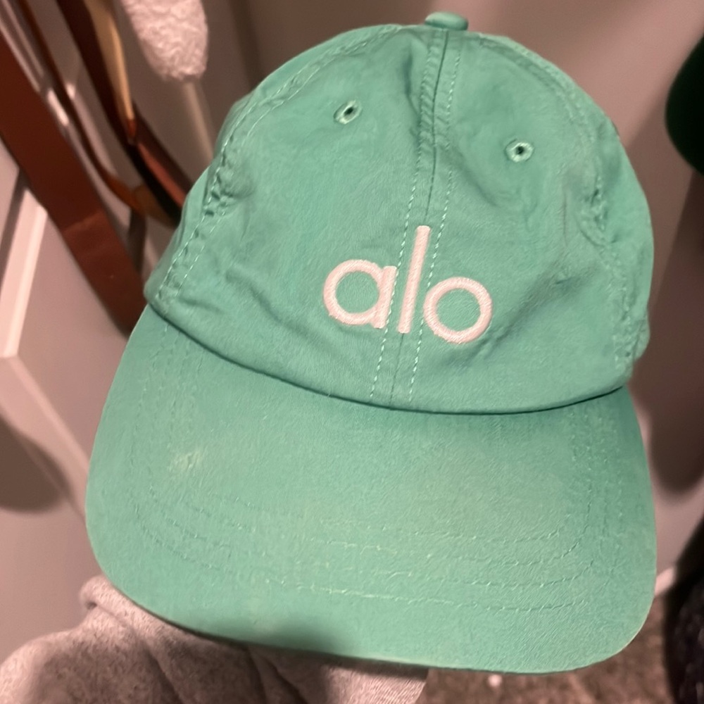 Alo hat